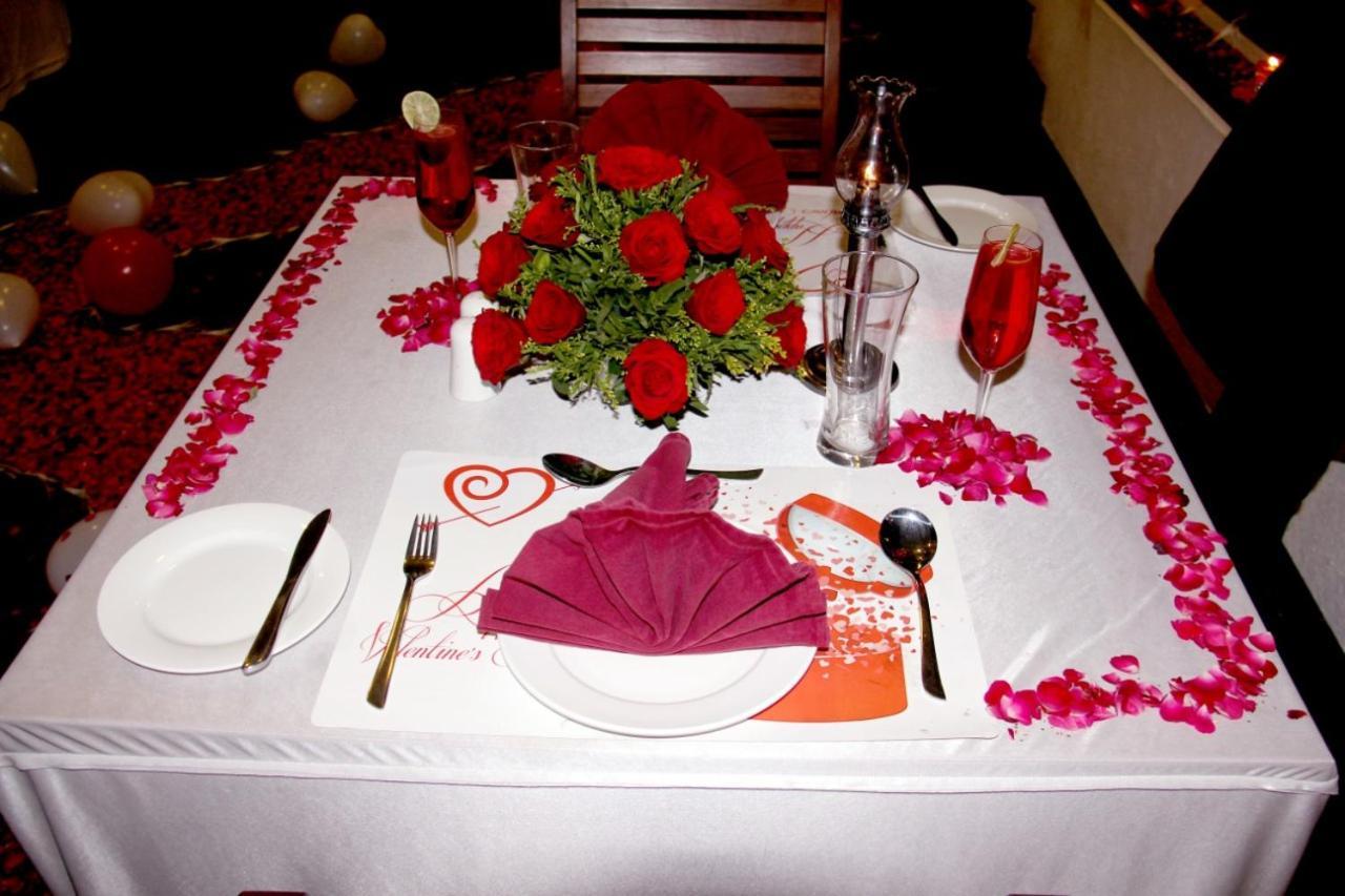 The Fern Residency Rajkot Hotel Exterior foto