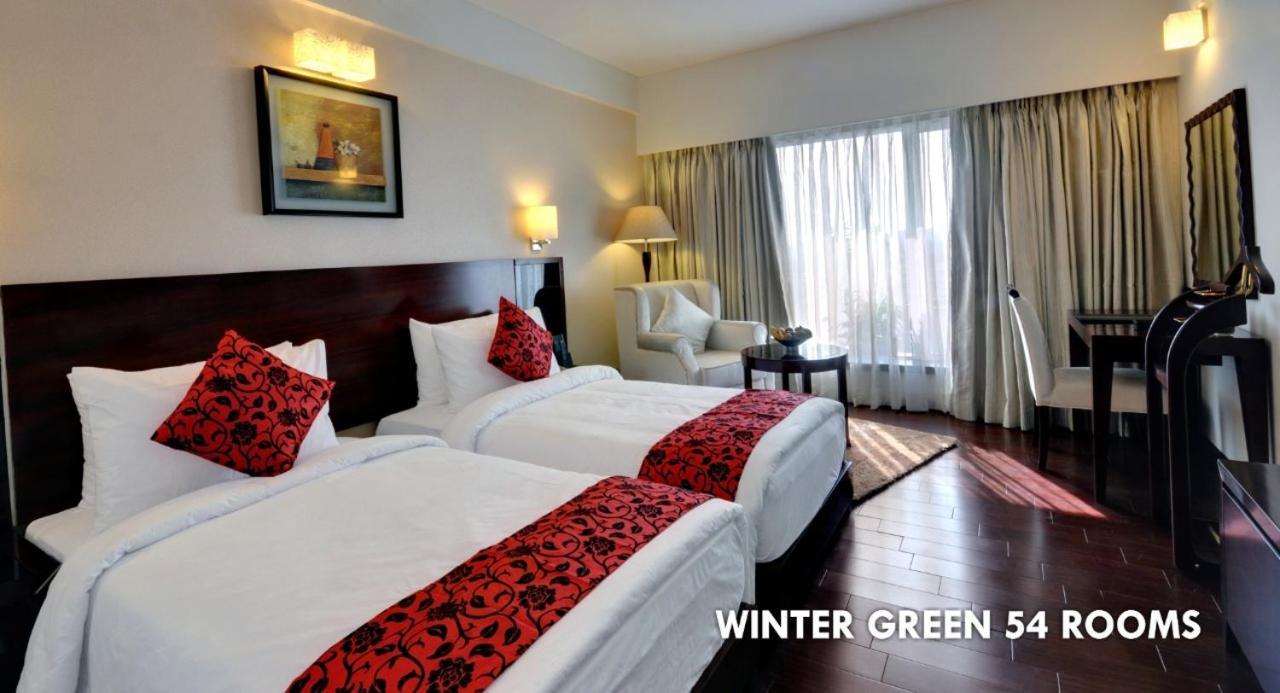 The Fern Residency Rajkot Hotel Exterior foto