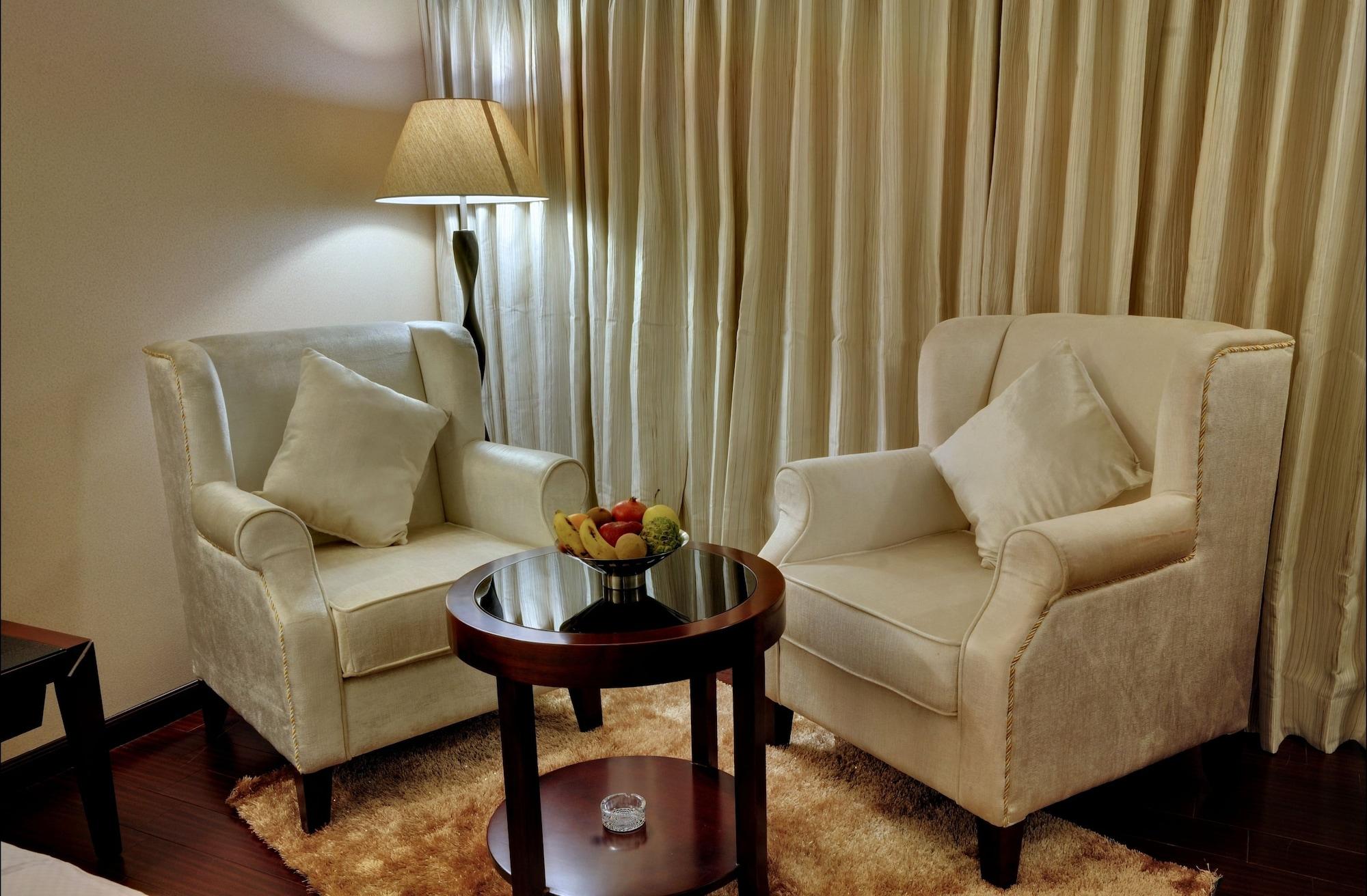 The Fern Residency Rajkot Hotel Exterior foto